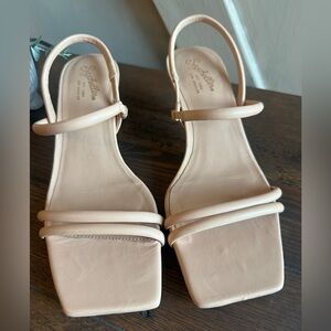 Seychelles Nude Strappy Heels Square Toe Minimalist Sandals 7.5